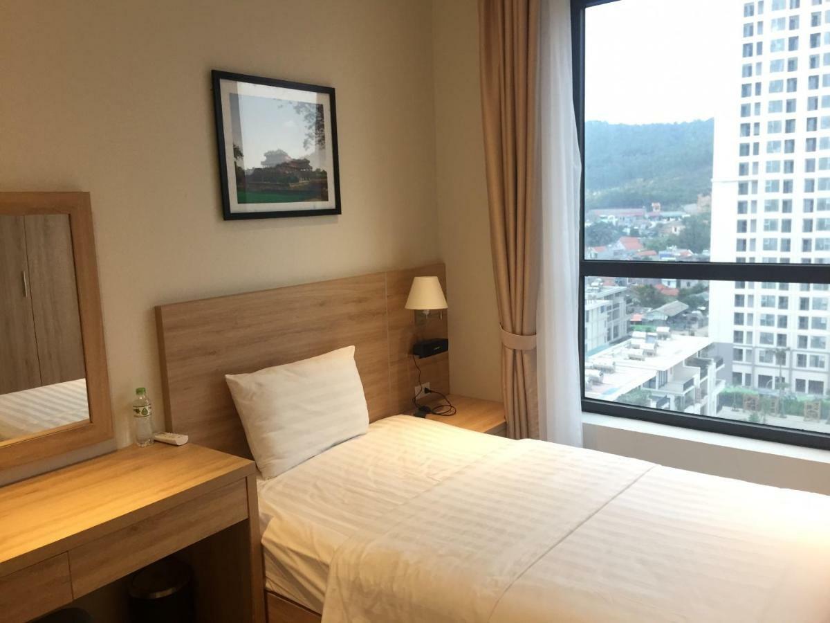 DTJ Hometel Ha Long Buitenkant foto